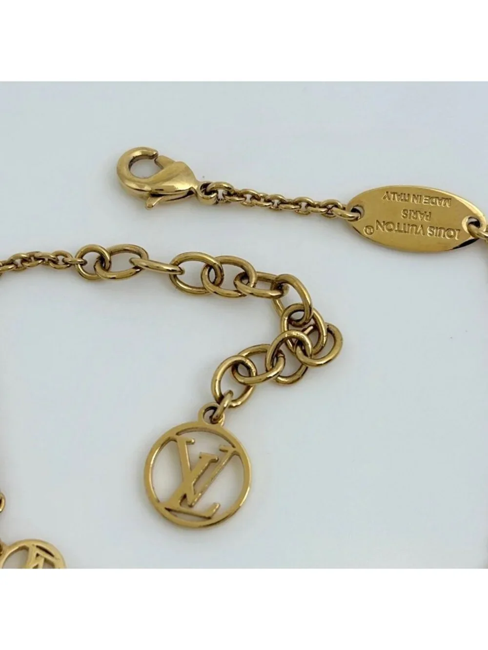 Louis Vuitton Bracelet Essential V Gold Plated